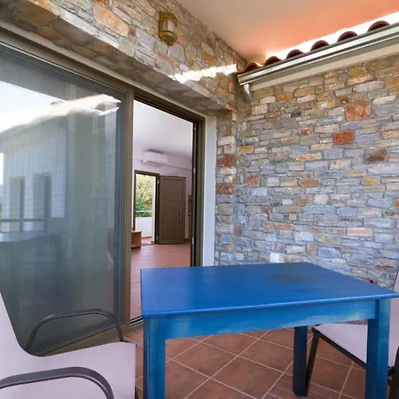 Daire Petra Natura Limenaria (Thasos)